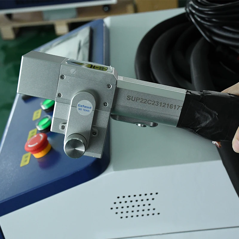 SUP22C Ręczna laserowa głowica – Industrial Laser Rust Removal Machine recenzja i cena